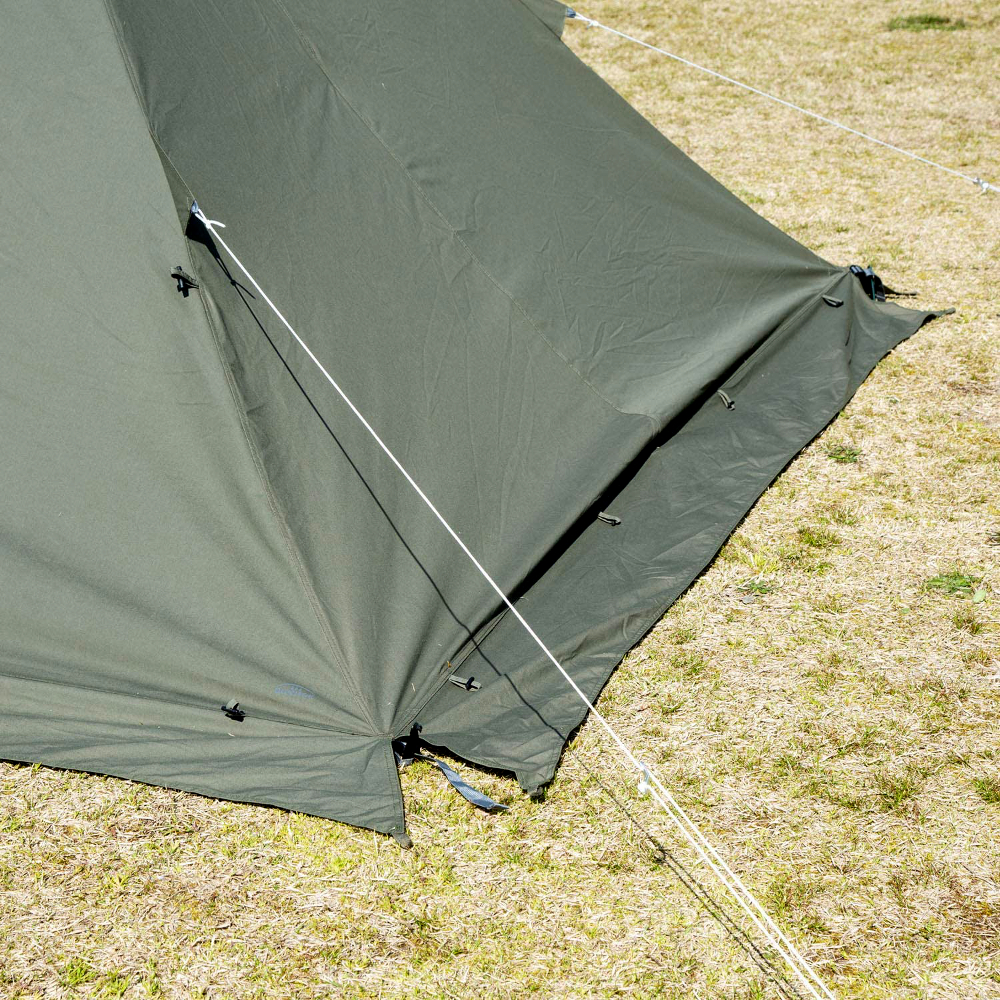冬キャンプのテント選びはスカート付き