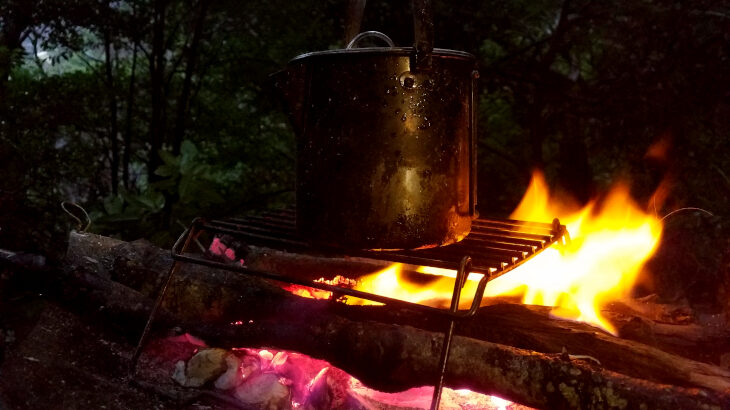 焚き火こそ冬キャンプの醍醐味！寒空に映える超かっこいい焚き火台を集めました！